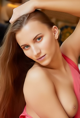 /Stella Flex Reveals Her Naked Perfection