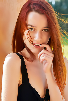 /Russian Beauty Sherice Getting Naked