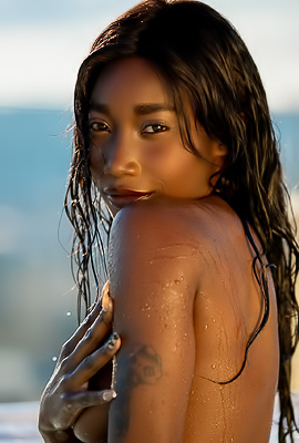 Scarlet Full Nude Erotica